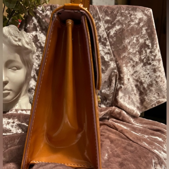 Louis Vuitton Vernis Spring Street Hand Bag - Picture 2 of 8